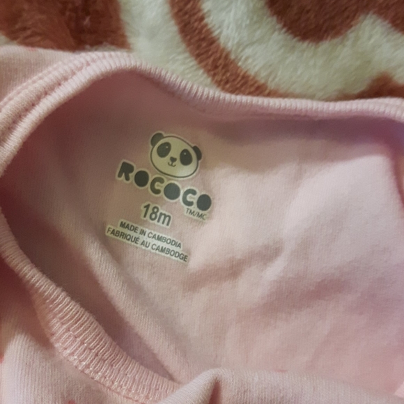 size 18M two-piece ballerina onesie an bib - Picture 5 of 6